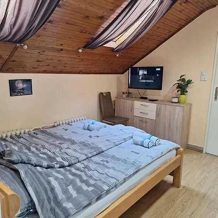 Apartmani Sara Нови Сад Екстериор снимка