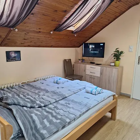 Apartmani Sara Нови Сад Екстериор снимка